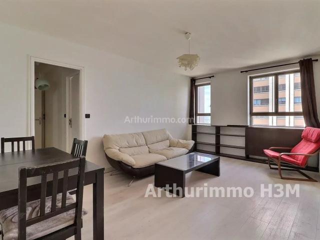 Location Appartement 2 pièces 49 m2 à Paris 19