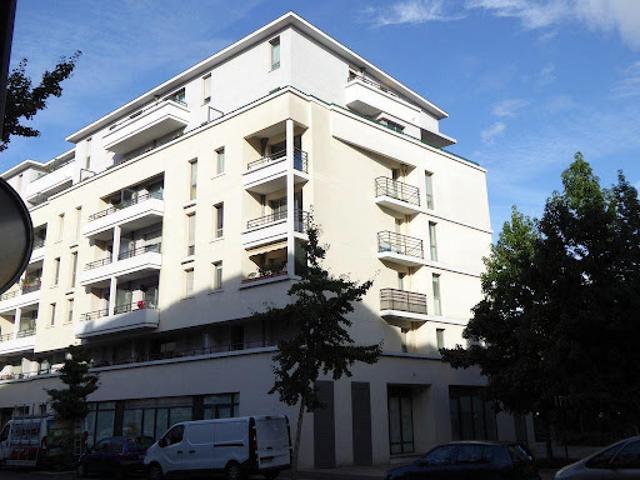 Location Appartement 2 pièces 49 m2 Cachan