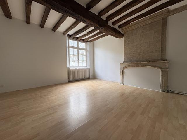 Location Appartement 2 pièces 49 m2 Saumur
