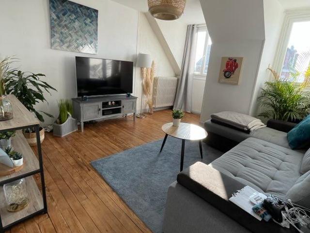 Location Appartement 2 pièces 49m² COUTANCES 50200