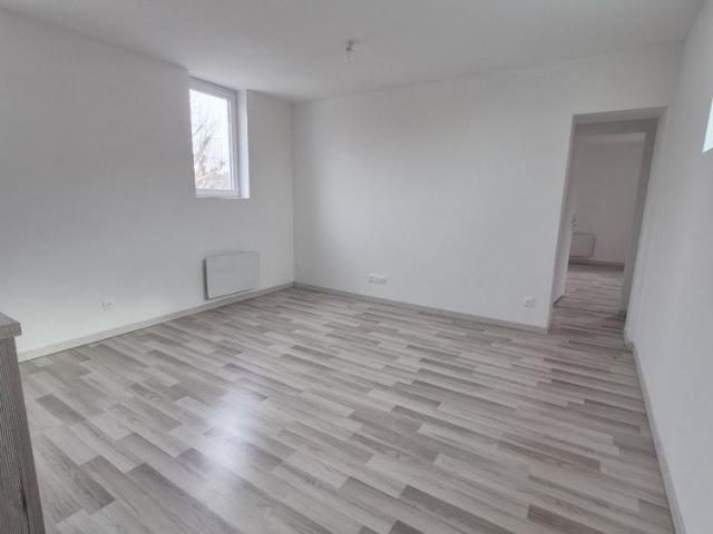 Location Appartement 2 pièces 49m² CAMBRAI 59400