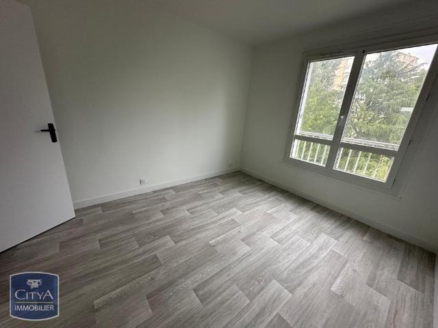 Location Appartement 2 pièces 49m² CHATEAUROUX 36000