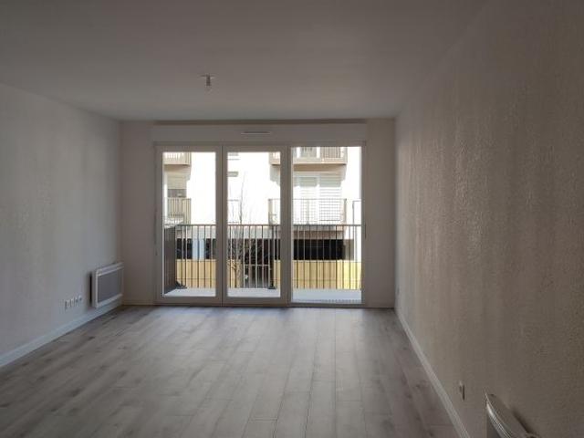 Location Appartement 2 pièces 49m² DARNETAL 76160