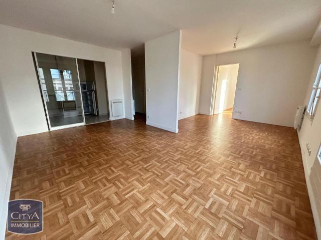 Location Appartement 2 pièces 49m² EPERNON 28230