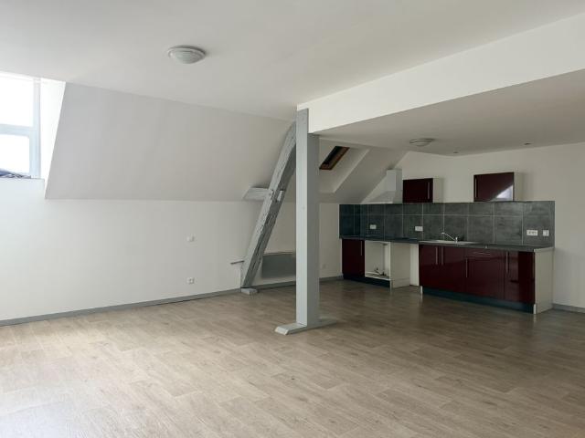 Location Appartement 2 pièces 49m² LA ROCHE CHALAIS 24490