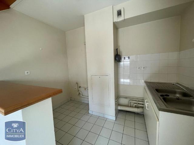 Location Appartement 2 pièces 49m² LE MANS 72000
