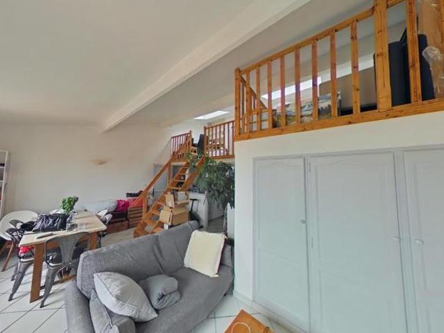 Location Appartement 2 pièces 49m² LYON 4ème