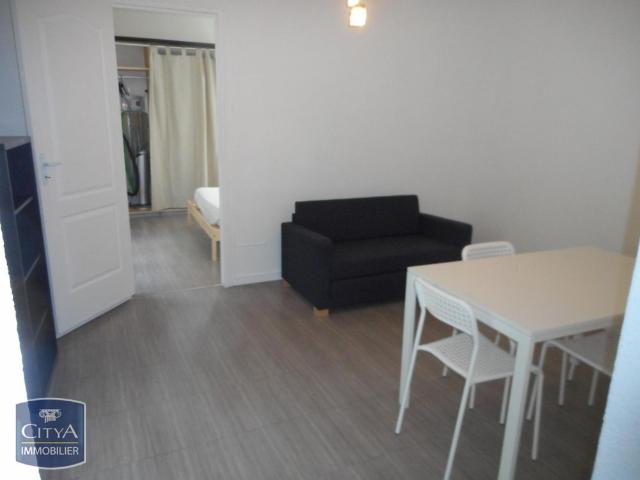 Location Appartement 2 pièces 49m² MONTPELLIER 34000