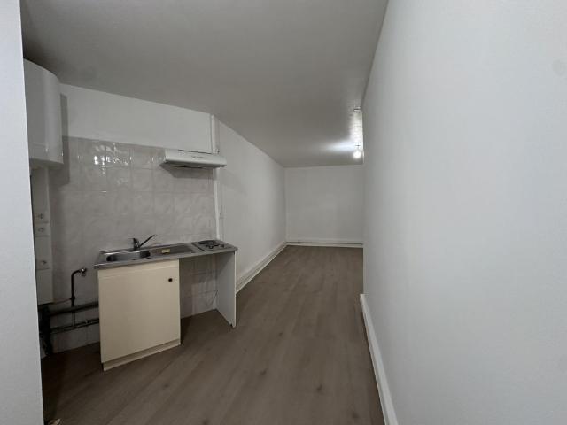 Location Appartement 2 pièces 49m² MONTPELLIER 34000