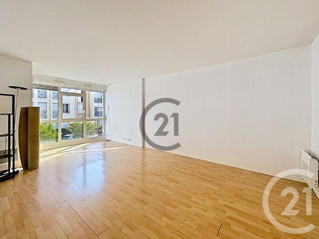 Location Appartement 2 pièces 49m² MELUN 77000