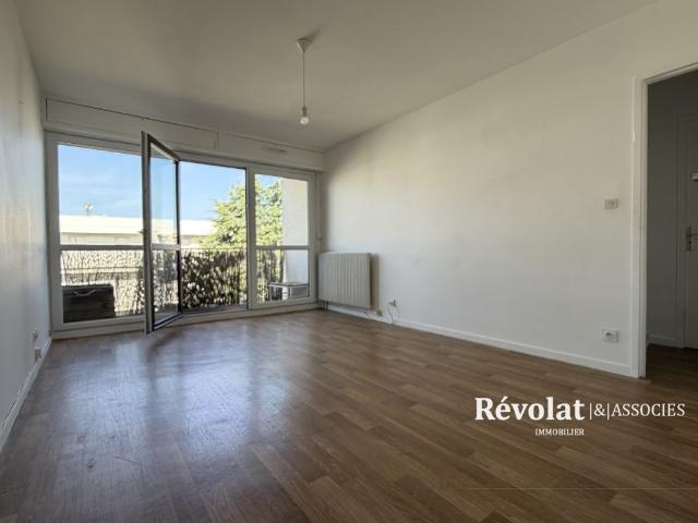 Location Appartement 2 pièces 49m² MERIGNAC 33700