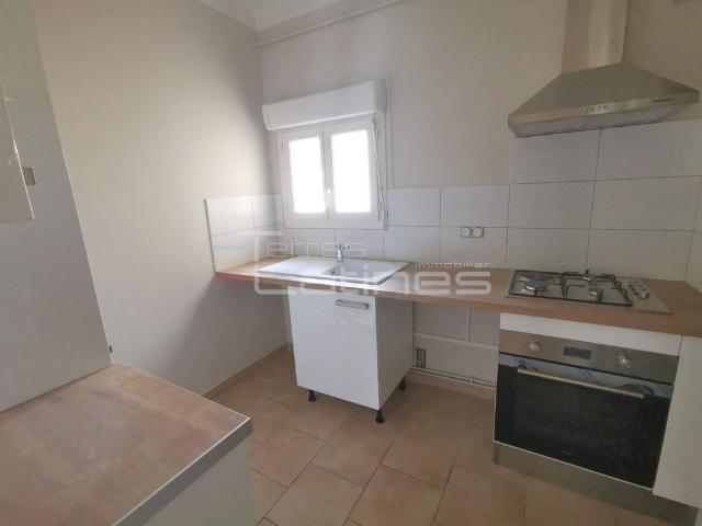 Location Appartement 2 pièces 49m² NIMES 30000