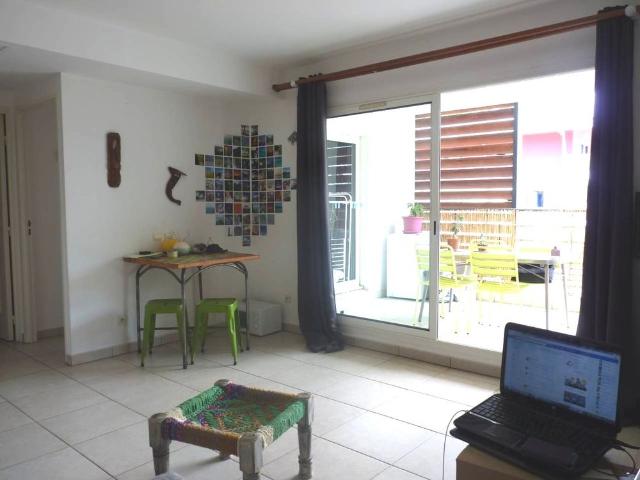Location Appartement 2 pièces 49m² ST DENIS 97400