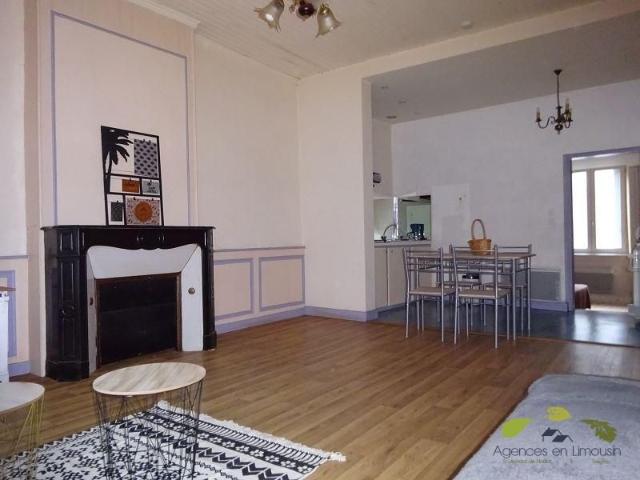 Location Appartement 2 pièces 49m² ST LEONARD DE NOBLAT 87400