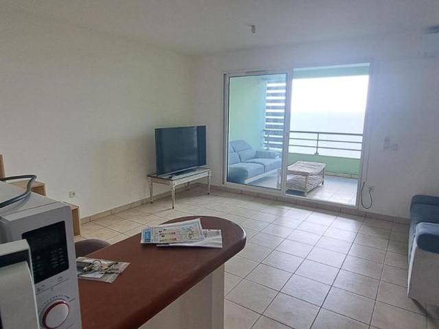 Location Appartement 2 pièces 49m² STE CLOTILDE 97490