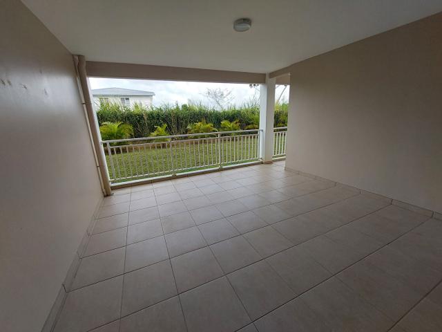 location appartement 2 pièces, 53.60m², fort de france