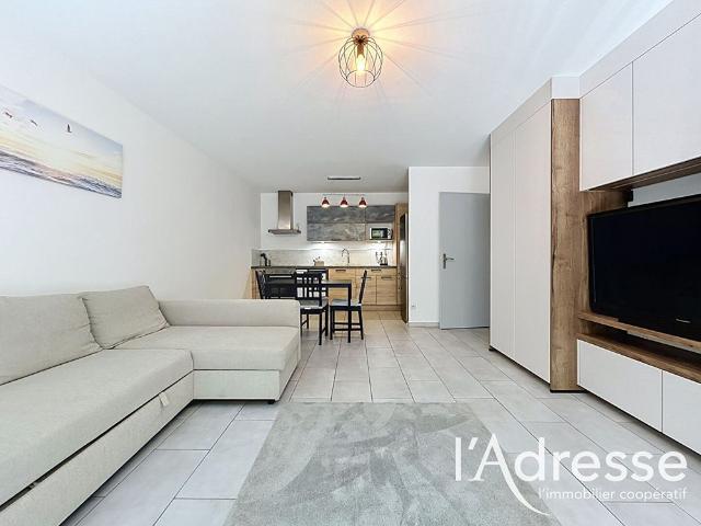 Location appartement 2 pièces, 53.00m², Metz