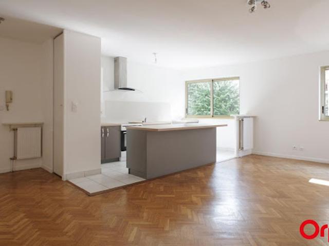 Location Appartement 2 pièces 53.32 m2 Lyon 8ème