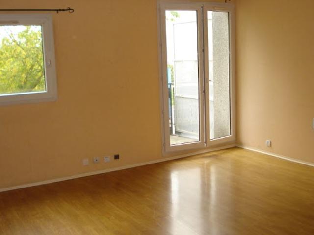 Location Appartement 2 pièces 53 m2 Savigny le Temple