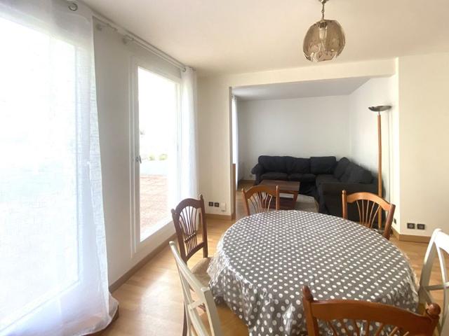 Location Appartement 2 pièces 53m²
