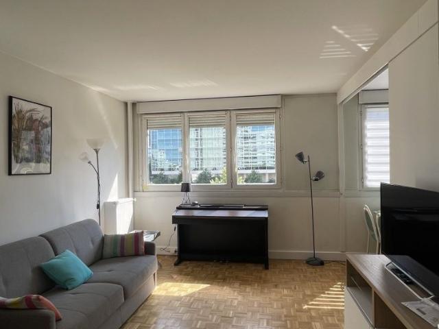 Location Appartement 2 pièces 53m² COURBEVOIE 92400