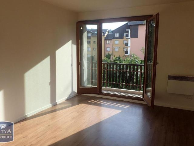 Location Appartement 2 pièces 53m² BARBERAZ 73000