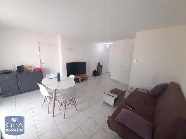 Location Appartement 2 pièces 53m² MONTCHANIN 71210