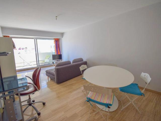 Location Appartement 2 pièces 53m² NICE 06100