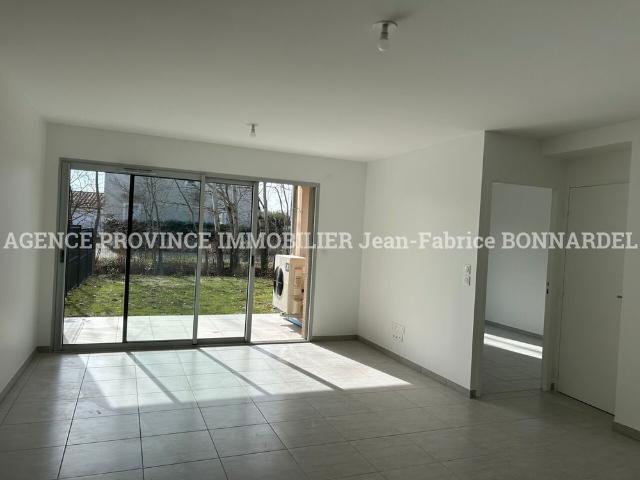 Location Appartement 2 pièces 53m² SUZE LA ROUSSE 26790