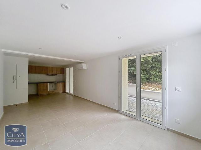 Location Appartement 2 pièces 53m² POMMIERS 69480