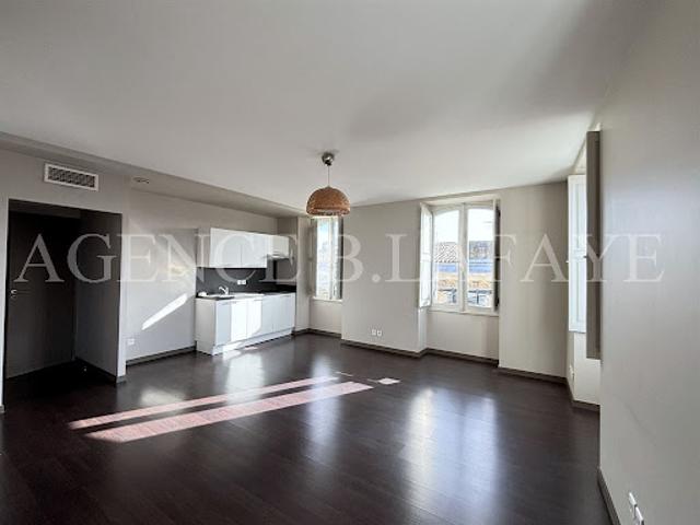 Location Appartement 2 pièces 50.5 m2 Bordeaux