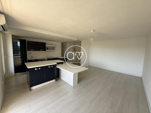 Location Appartement 2 pièces 50.87 m2 Hyeres