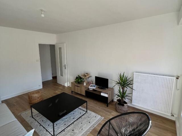 Location appartement 2 pièces, 50.25m², La Roche sur Yon