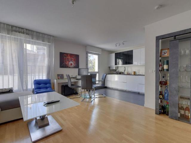 Location appartement 2 pièces, 50.25m², Montreuil