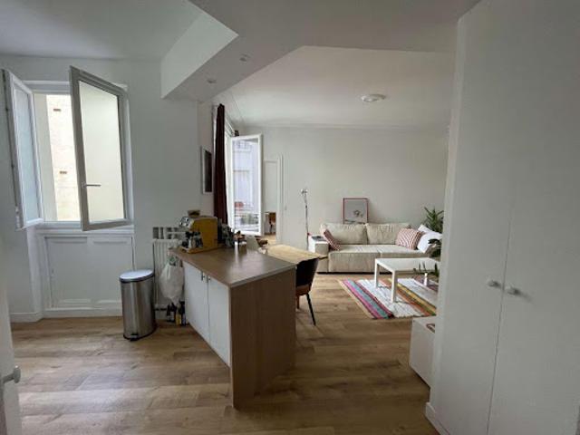 Location Appartement 2 pièces 50 m2 Paris 17ème