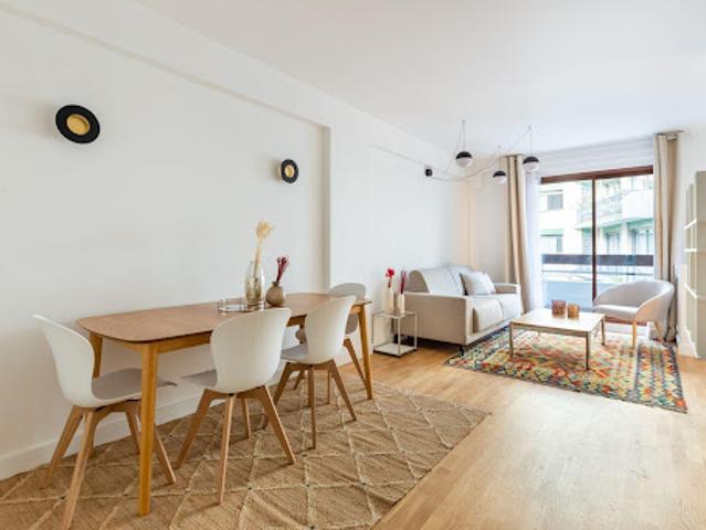 Location Appartement 2 pièces 50 m2 Paris 16ème