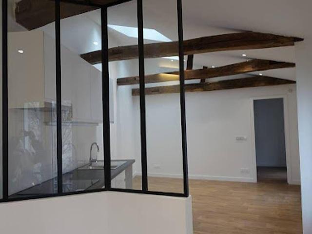 Location Appartement 2 pièces 50 m2 Paris 18ème