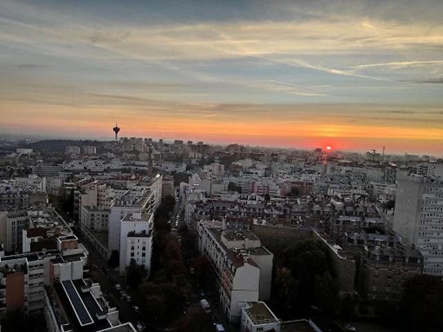 Location Appartement 2 pièces 50 m2 Paris 19ème
