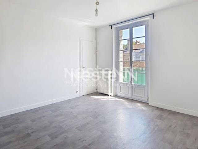Location Appartement 2 pièces 50 m2 Saint Cyr l'Ecole