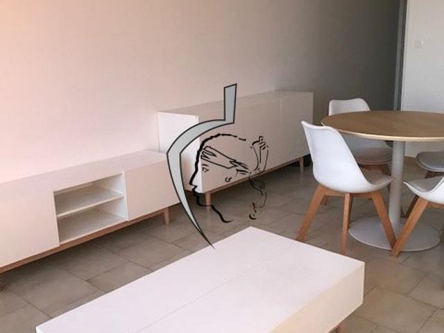 Location Appartement 2 pièces 50m² AJACCIO 20000