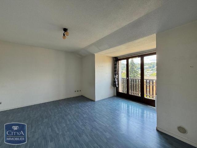 Location Appartement 2 pièces 50m² BARBERAZ 73000