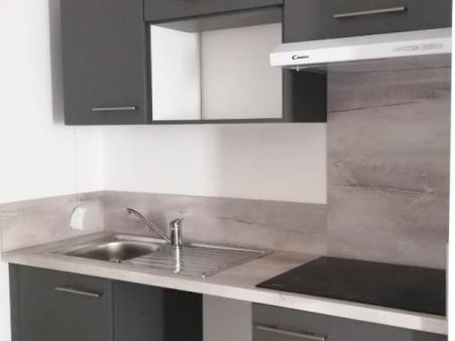 Location Appartement 2 pièces 50m² MONT ST AIGNAN 76130