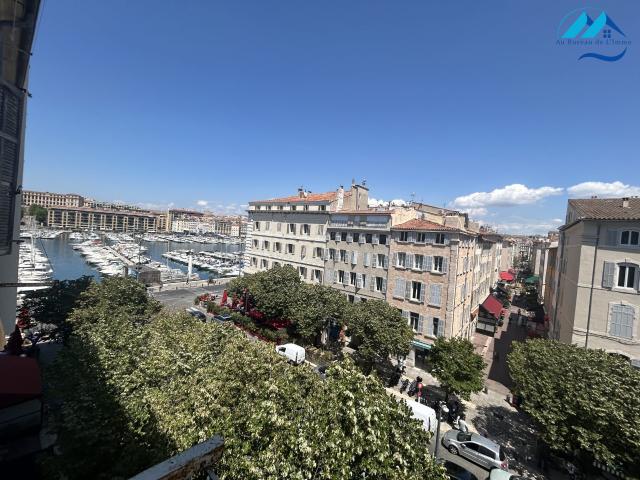 Location Appartement 2 pièces 50m² MARSEILLE 1er