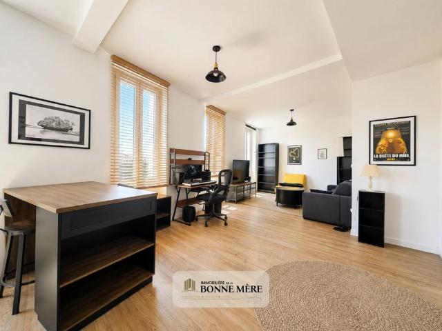 Location Appartement 2 pièces 50m² MARSEILLE 4ème
