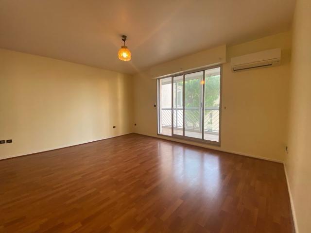 Location Appartement 2 pièces 50m² MARSEILLE 8ème