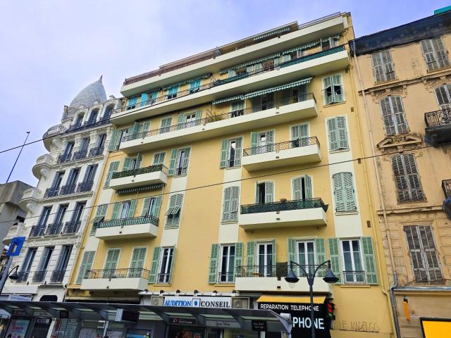 Location Appartement 2 pièces 50m² NICE 06000