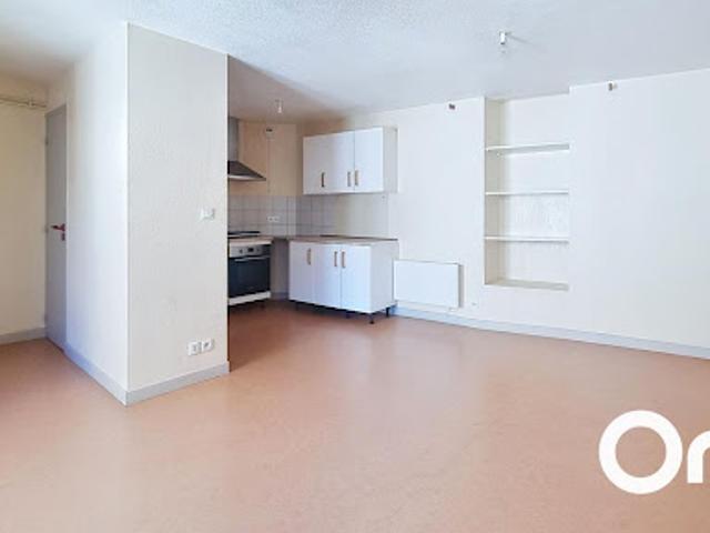 Location Appartement 2 pièces 51.46 m2 Saint Flour