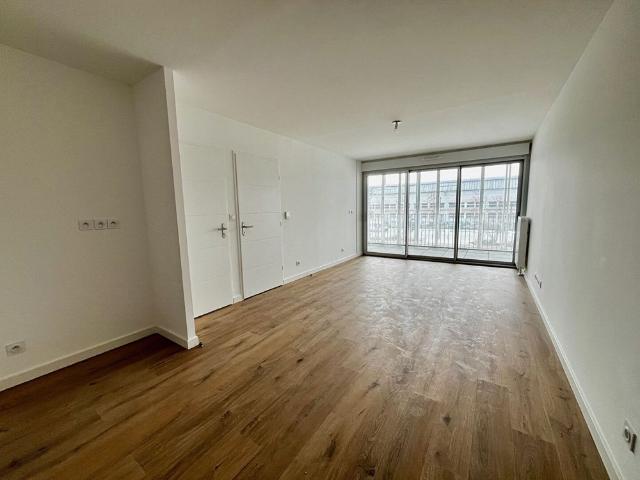 Location appartement 2 pièces, 51.56m², Fleury les Aubrais