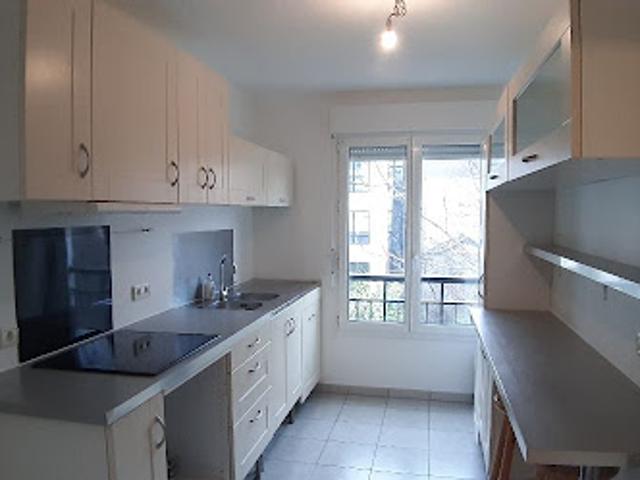 Location Appartement 2 pièces 51.6 m2 Issy les Moulineaux