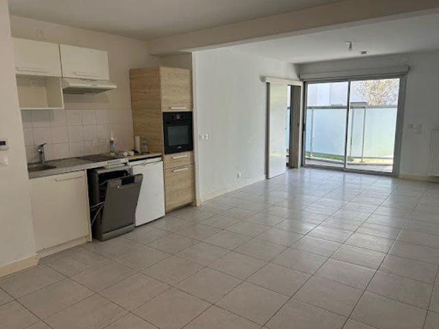 Location Appartement 2 pièces 51 m2 Bordeaux